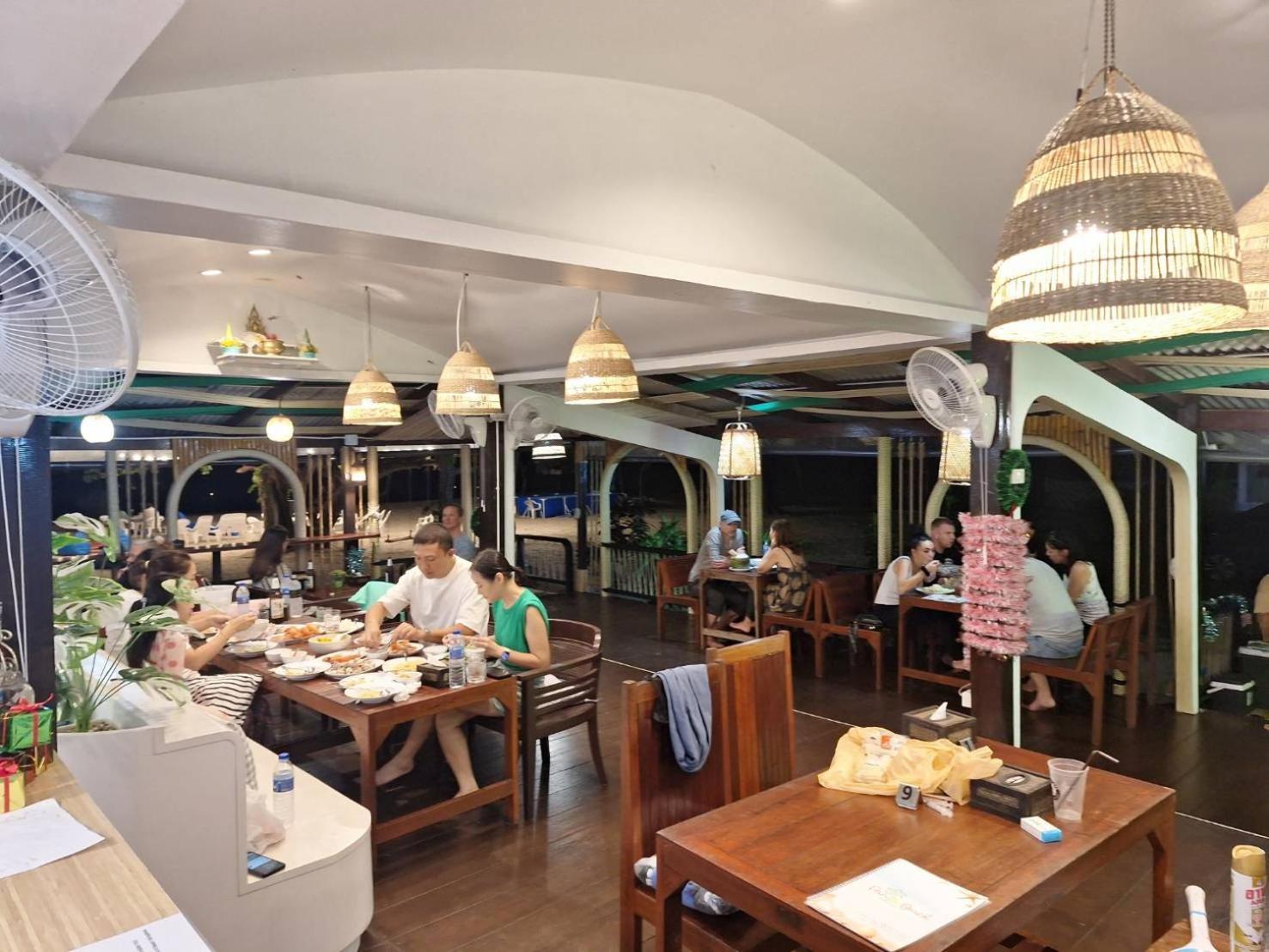 Pan Beachfront Resort Krabi Клонг Муанг Бийч Екстериор снимка