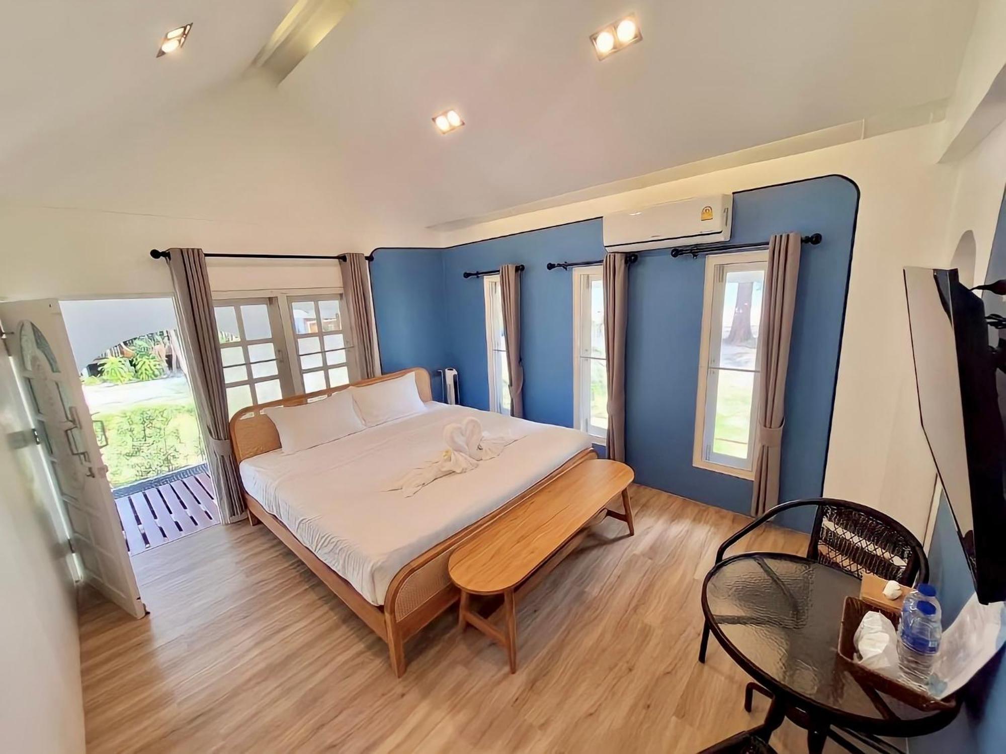 Pan Beachfront Resort Krabi Клонг Муанг Бийч Стая снимка