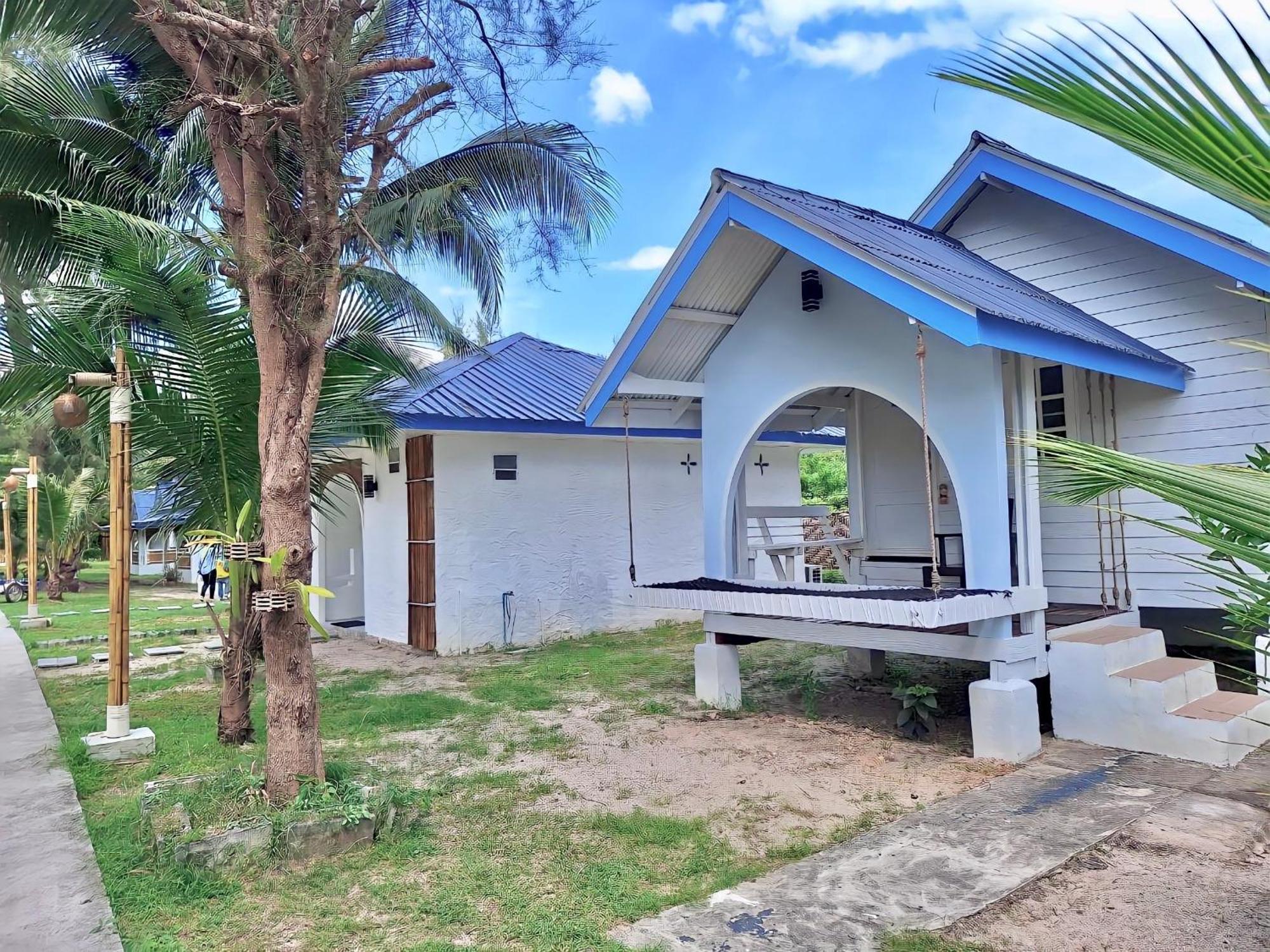 Pan Beachfront Resort Krabi Клонг Муанг Бийч Стая снимка