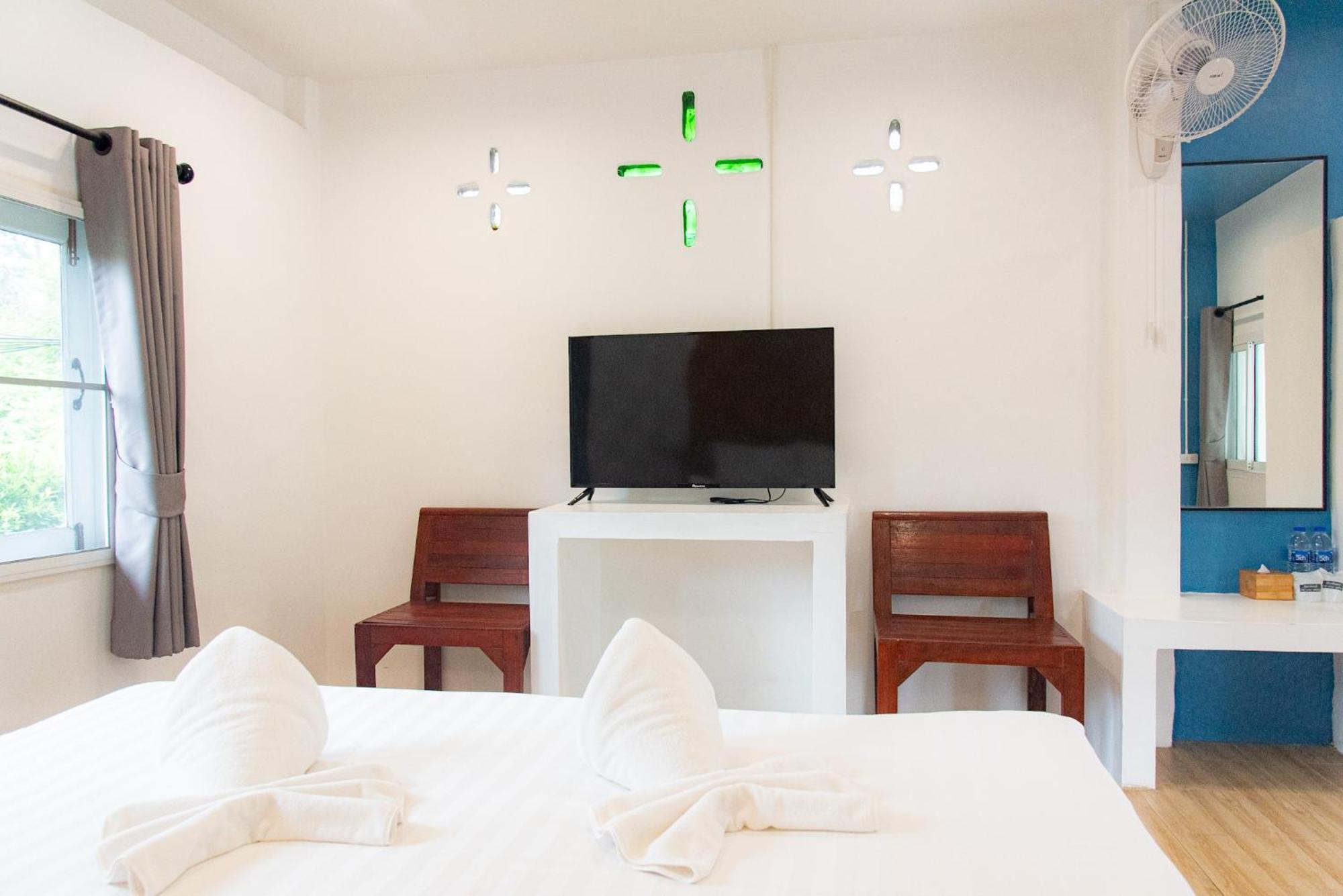 Pan Beachfront Resort Krabi Клонг Муанг Бийч Екстериор снимка