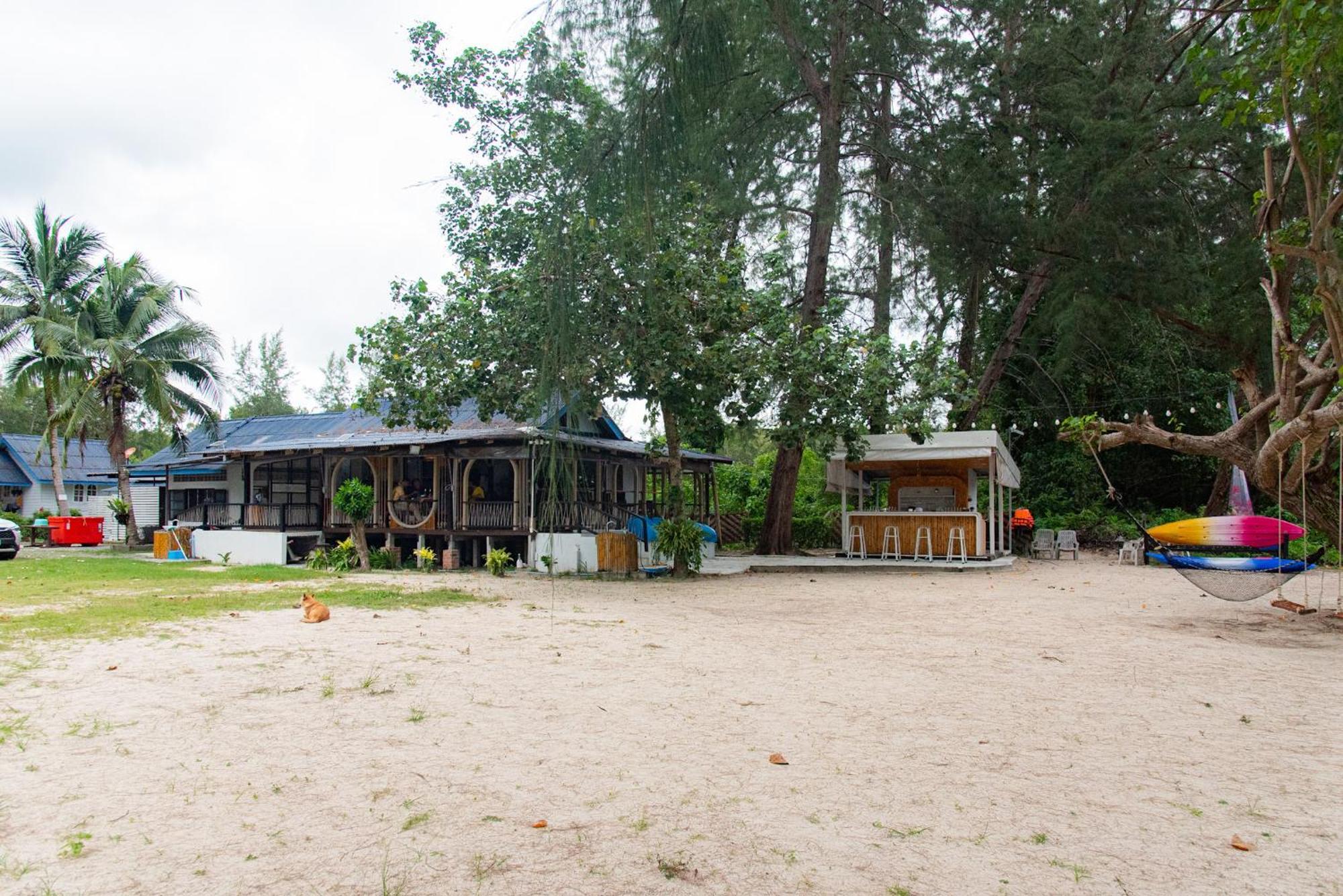 Pan Beachfront Resort Krabi Клонг Муанг Бийч Екстериор снимка
