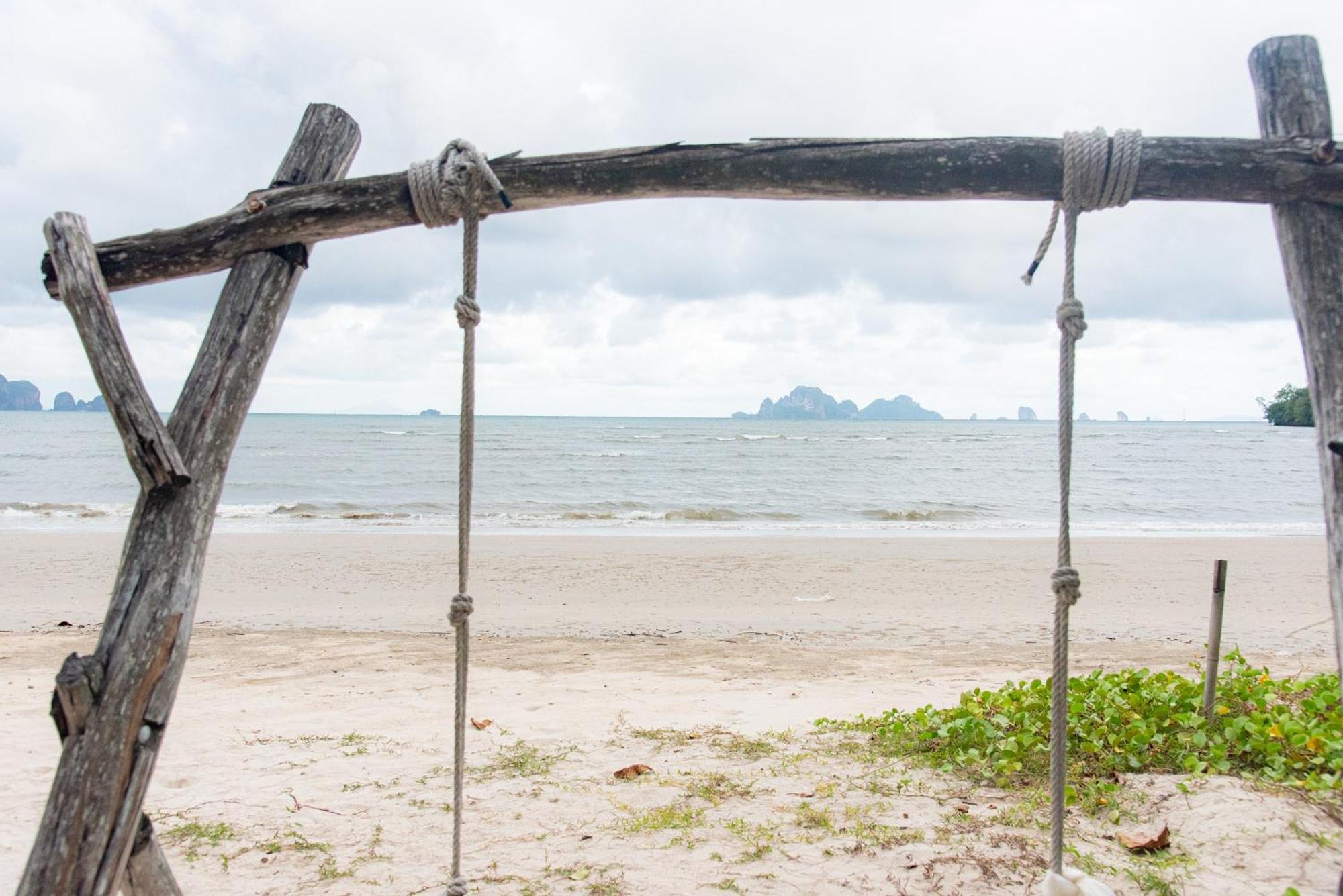 Pan Beachfront Resort Krabi Клонг Муанг Бийч Екстериор снимка