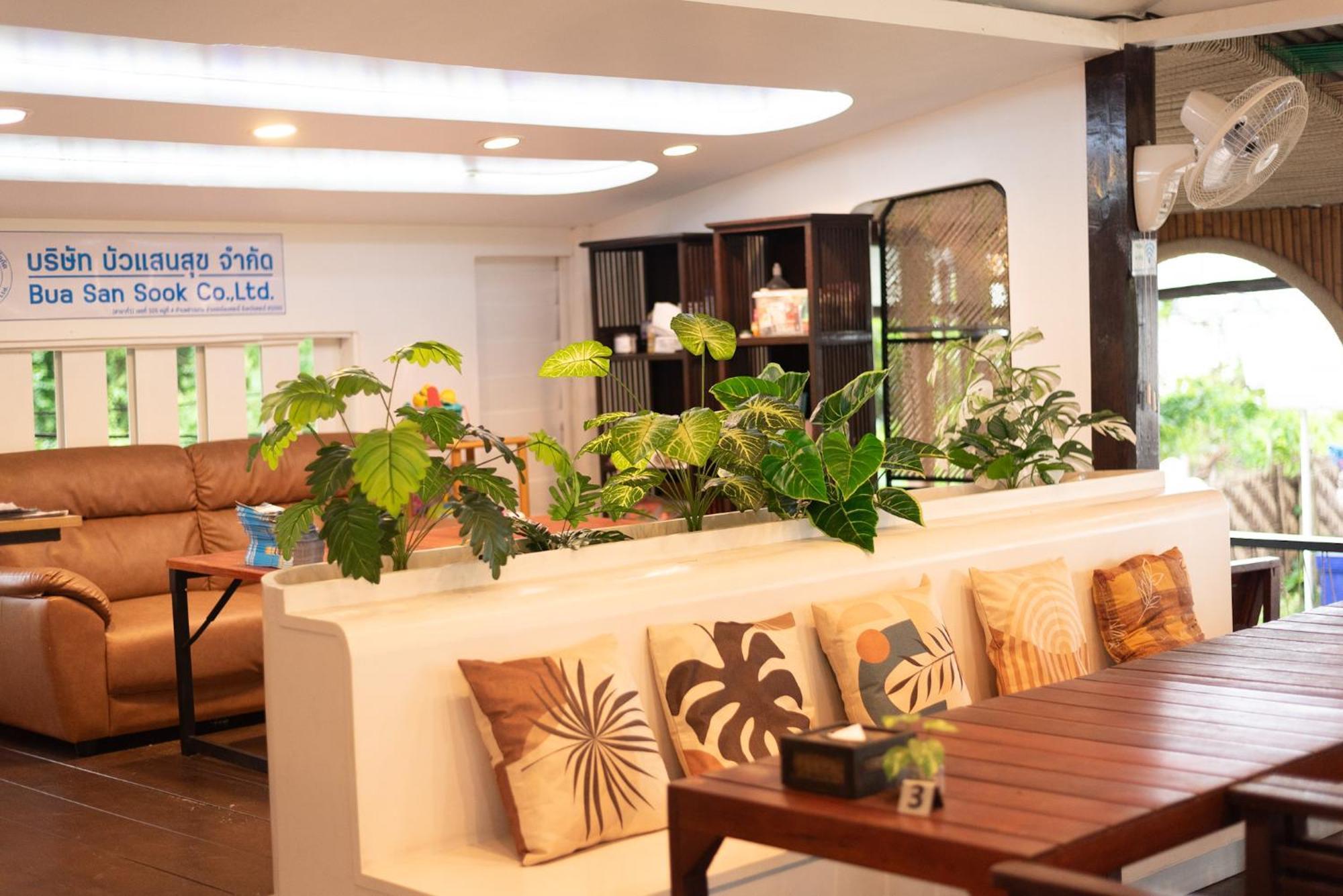 Pan Beachfront Resort Krabi Клонг Муанг Бийч Екстериор снимка