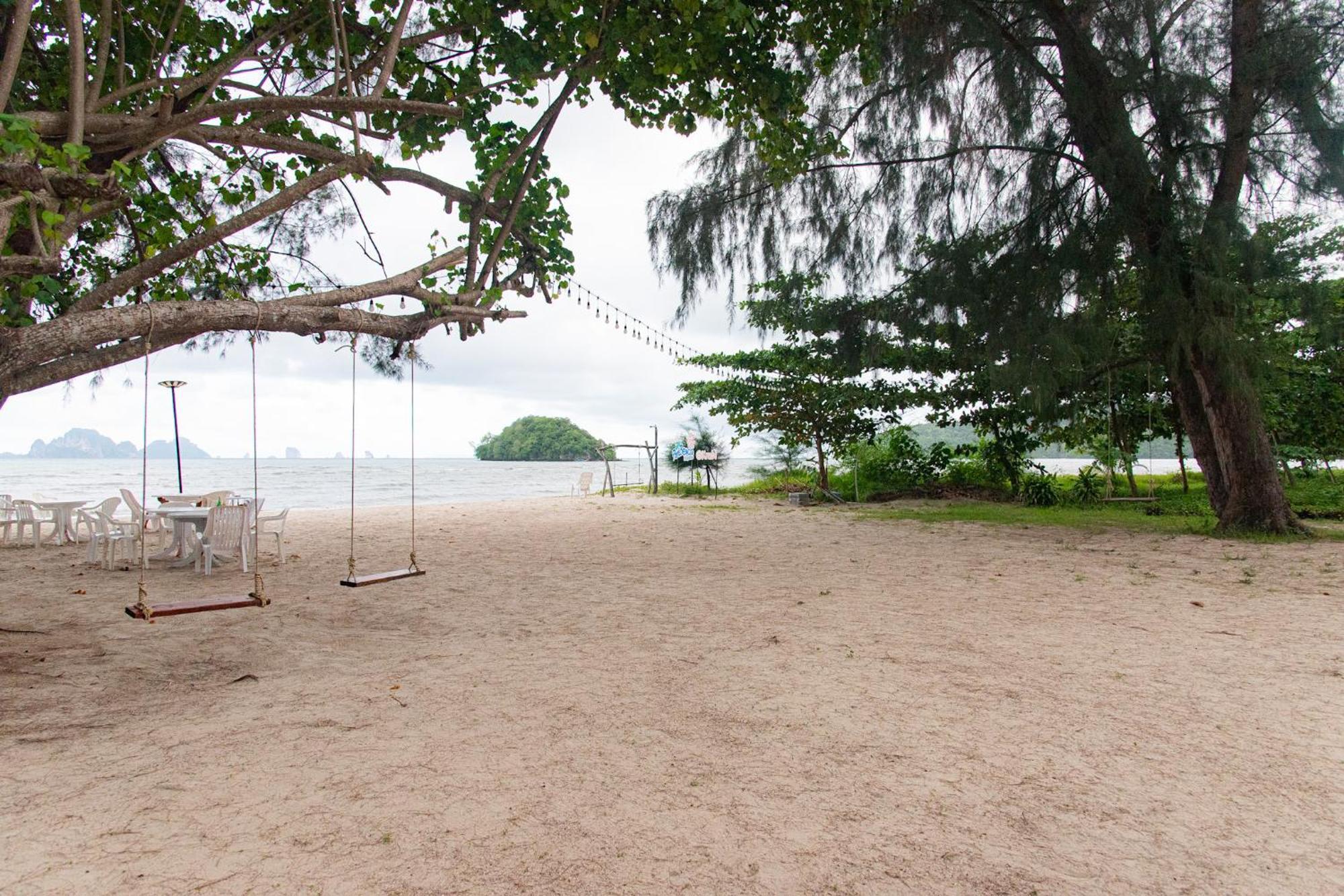 Pan Beachfront Resort Krabi Клонг Муанг Бийч Екстериор снимка