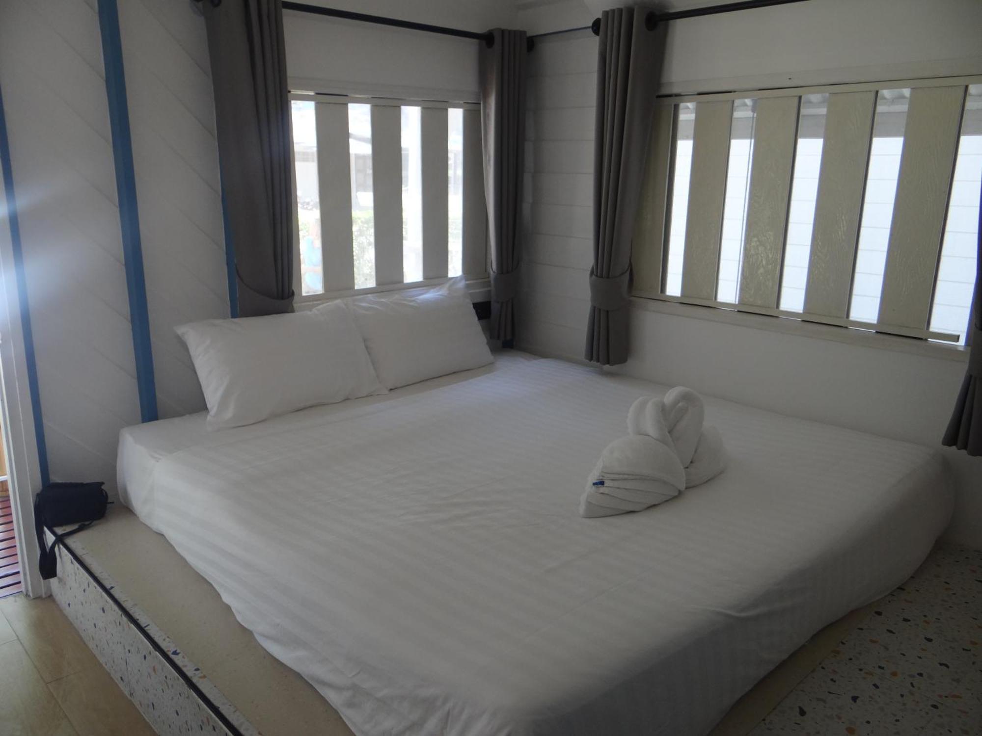 Pan Beachfront Resort Krabi Клонг Муанг Бийч Екстериор снимка